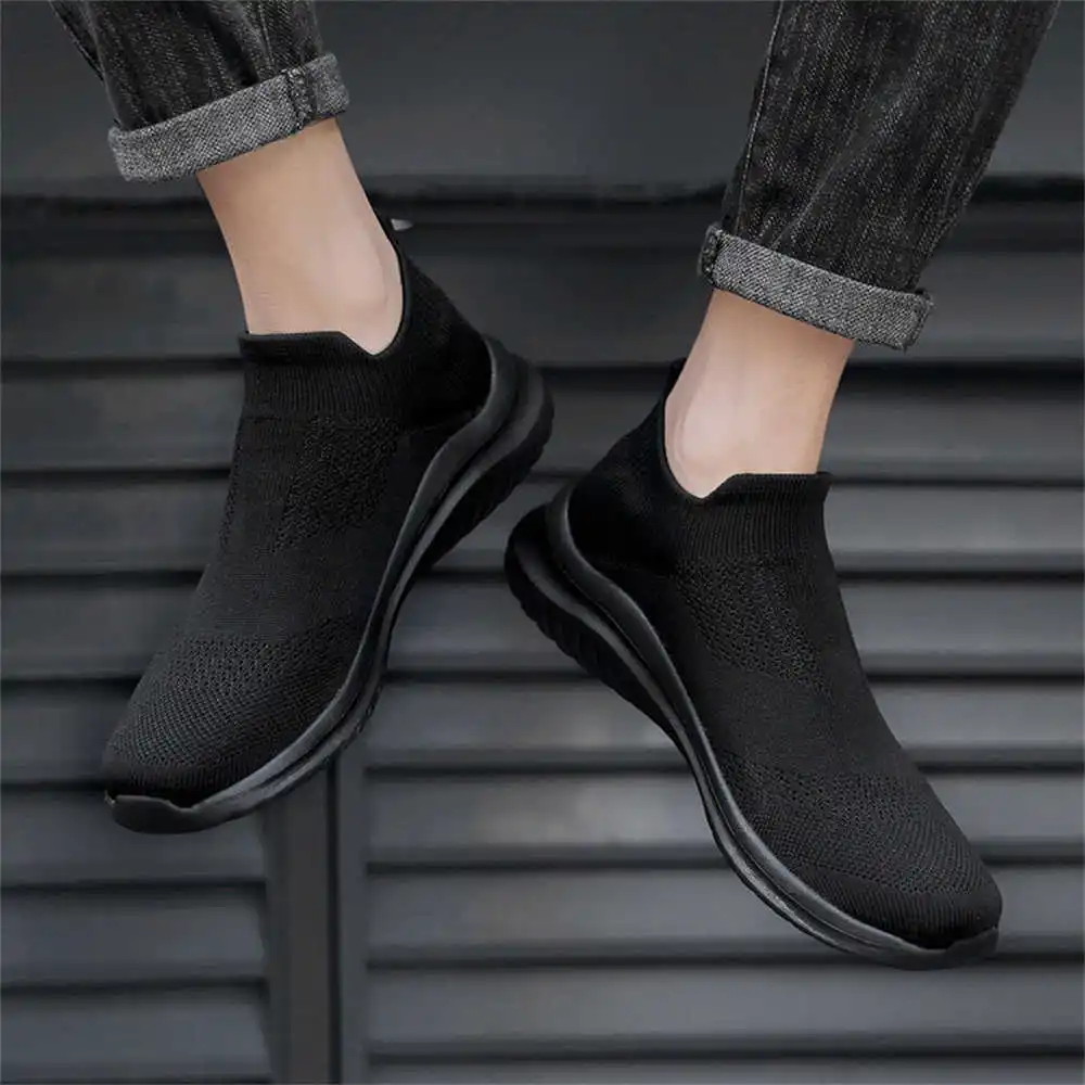 Street Fashion Canada - Бежевые мягкие новые новые теннисные туфли,